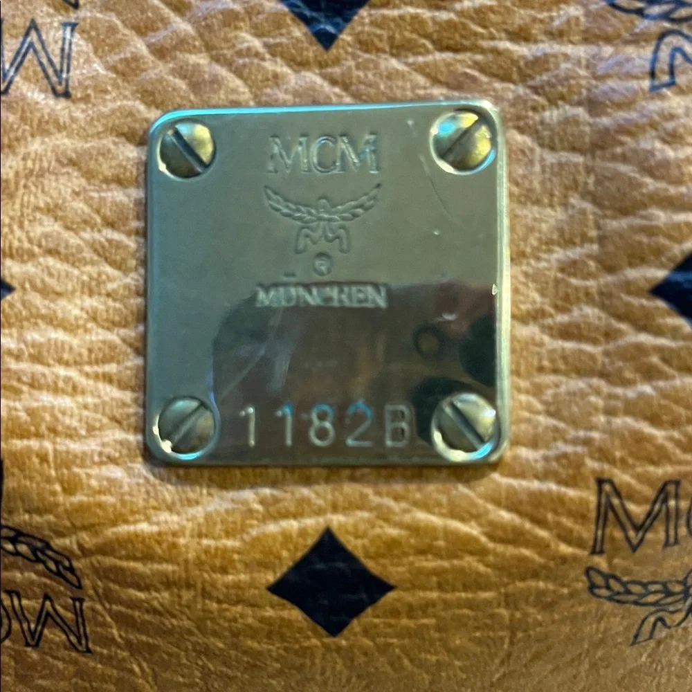 EUC Authentic MCM Boston Visetos Monogram Duffle Handbag - Picture 6 of 7